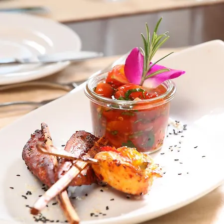 Отель Schloss 4*